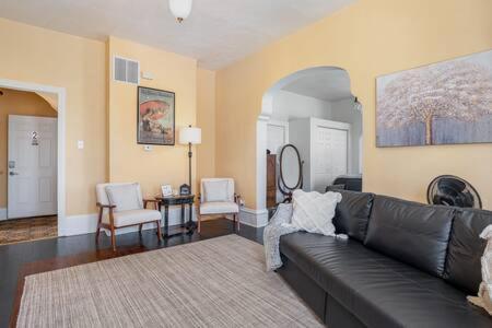 Beautiful Downstairs 1Bed 1Bth Charmer- Pet Friendly Michigan City Exteriér fotografie